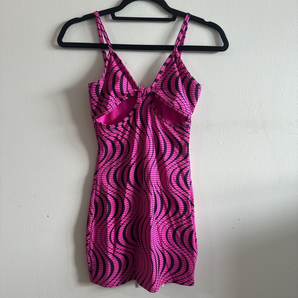 Vibrant Pink and Black Wave Dress